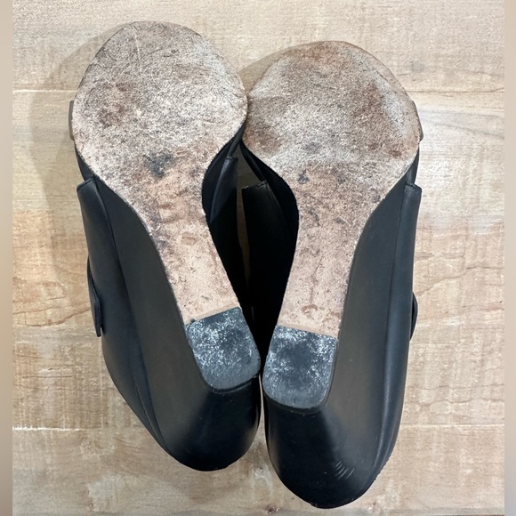 Vince KARMA - 2 black leather pewter silver wedge heel sandal mules - Picture 12 of 14